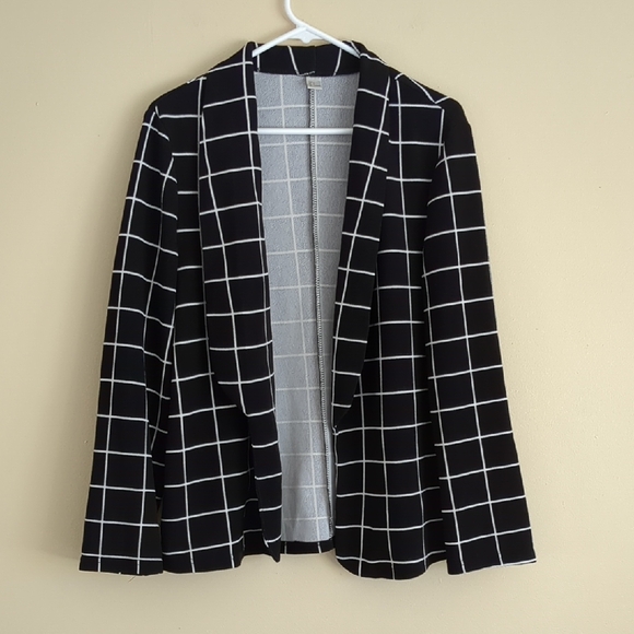 Large Black And White Open Front Jacket - Picture 1 of 14